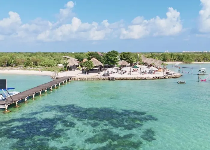 Tropical Vida And Mistico Club Boat Shuttle San Pedro (Ambergris Caye)